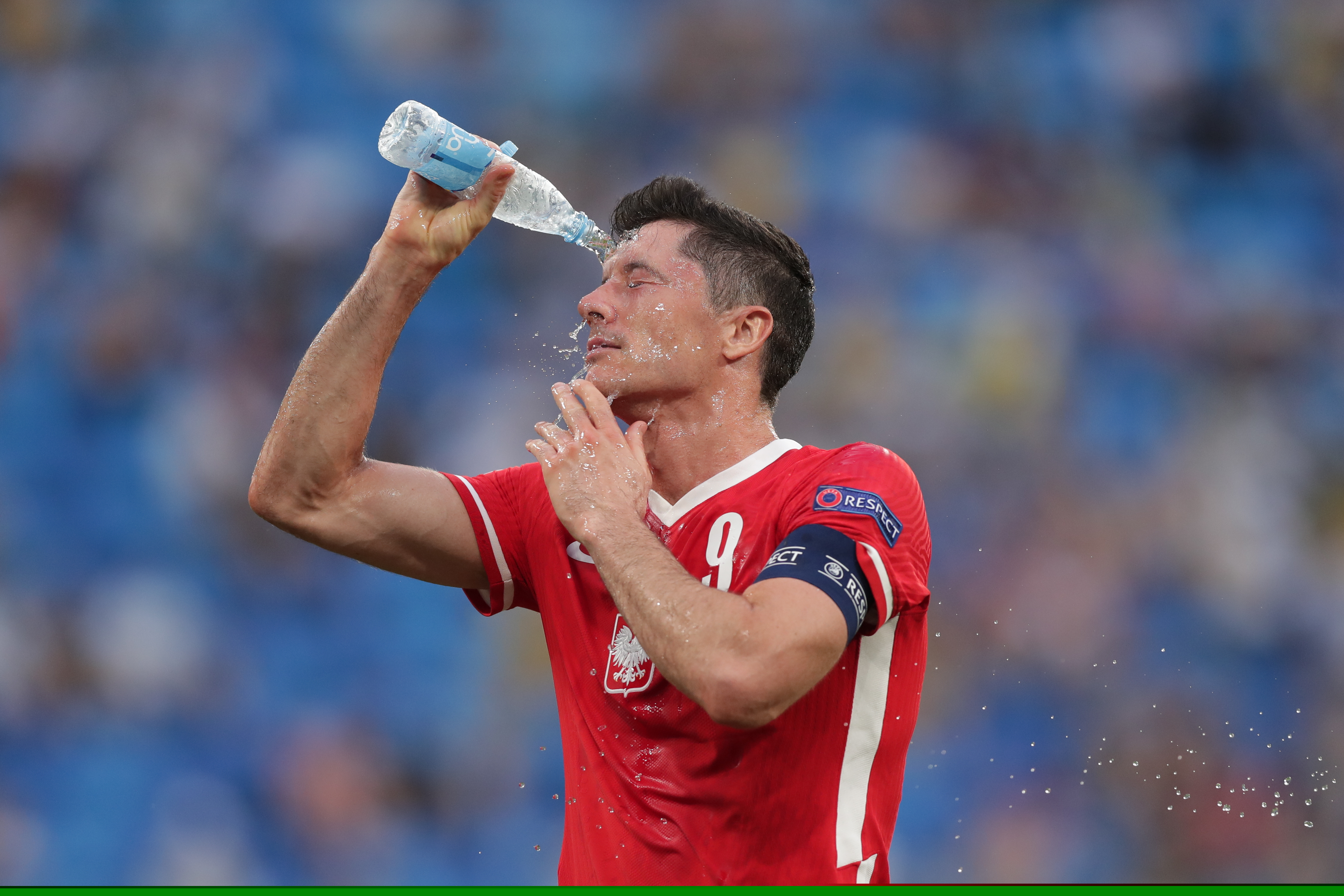 《最终幻想7重制版》第二章发布 明年登陆