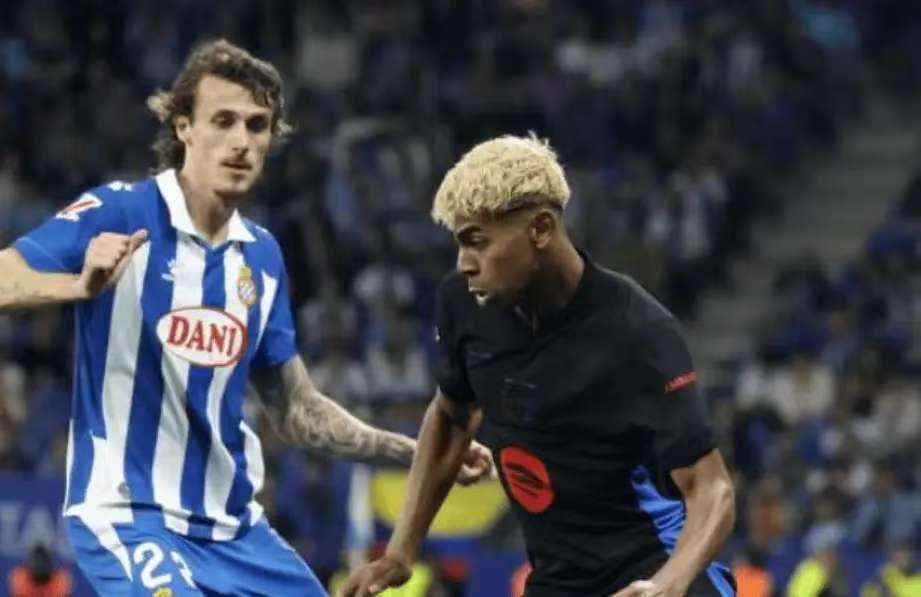 公牛大胜独行侠终结连败