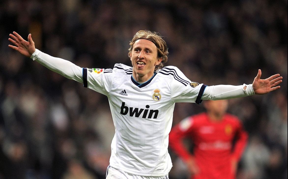 27分12助！31分9板10助！东皇组合刷爆NBA纪录，湖人不满富保罗